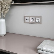 Рамка на 3 поста Werkel Elite (дымчатый, стекло) W0032417 цвет Серый-1