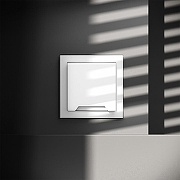 Розетка с заземлением и со шторкой, без рамки с крышкой Voltum S70 VLS040301 цвет Белый-5