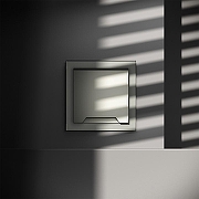 Розетка с заземлением и со шторкой, без рамки с крышкой Voltum S70 VLS040305 цвет Сталь-4