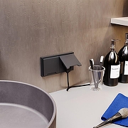 Розетка с заземлением и со шторкой, без рамки с крышкой Voltum S70 VLS040307 цвет Графит-6