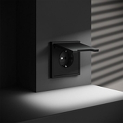 Розетка с заземлением и со шторкой, без рамки с крышкой Voltum S70 VLS040308 цвет Черный-6