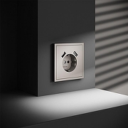 Розетка с заземлением и со шторкой и 2хUSB type A, без рамки Voltum S70 VLS040403 цвет Серый-4