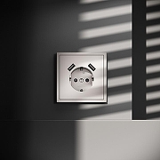 Розетка с заземлением и со шторкой и 2хUSB type A, без рамки Voltum S70 VLS040403 цвет Серый-5