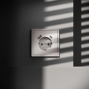 Розетка с заземлением и со шторкой и 2хUSB type A и C, без рамки Voltum S70 VLS040503 цвет Серый-6