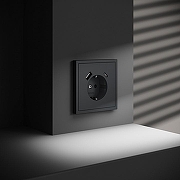 Розетка с заземлением и со шторкой и 2хUSB type A и C, без рамки Voltum S70 VLS040507 цвет Графит-5