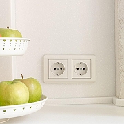 Розетка с заземлением, без рамки Werkel перламутровый рифленый W1171013 цвет перламутровый-1