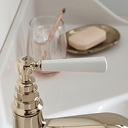 Смеситель для раковины Jacob Delafon Cleo 1889 E24307-BGG Золото глянцевое-6