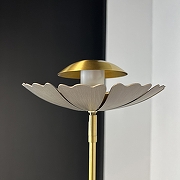 Торшер Imperiumloft CAMELLIA CAMELLIA-FL01 цвет плафона/подвески Белый, Латунь, цвет арматуры Латунь-13