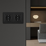 Розетка с заземлением и со шторкой Arte Milano SET16-2 SET16-2-40-1x2 black цвет Черный-1