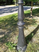 Фонарный столб Fumagalli Simon U33.205.000.AYH27 цвет плафона/подвески Опал, цвет арматуры Черный-1