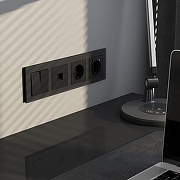 Рамка на 4 поста Werkel Senso (черный, стекло soft-touch) W0043108 цвет Черный-1