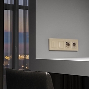 Рамка на 4 поста Werkel Senso (шампань, стекло soft-touch) W0043111 цвет Бежевый-3