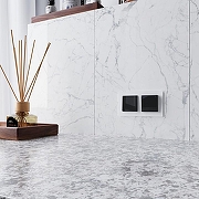 Розетка влагозащищенная с заземлением и со шторками, без рамки с крышкой Werkel черный акрил W1171248 цвет Черный-2