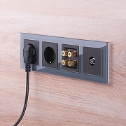 Розетка с заземлением и со шторками и 2хUSB, без рамки Werkel черный матовый W1171508 цвет Черный-2