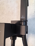 Гигиенический душ со смесителем AltroBagno BM 060122 MB цвет Черный матовый-6