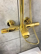 Душевая система AltroBagno Costanza 030419 Or с термостатом цвет Золото-2