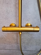 Душевая система AltroBagno Metropoli 030425 OrSp с термостатом цвет Золото матовое-2