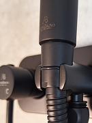 Гигиенический душ со смесителем AltroBagno Metropoli 060108 NeOp цвет Черный матовый-3