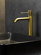 Смеситель для раковины AltroBagno Bilancia 010227 BG цвет Золото матовое-1