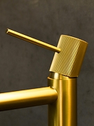 Смеситель для раковины AltroBagno Bilancia 010227 BG цвет Золото матовое-3