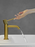 Смеситель для раковины AltroBagno Bilancia 0142 BG цвет Золото матовое-18