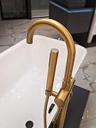 Смеситель для ванны AltroBagno Metropoli 020203 OrSp цвет Золото матовое-5