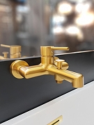 Смеситель для ванны AltroBagno Metropoli 0219 OrSp цвет Золото матовое-1