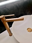Смеситель для раковины AltroBagno Unione 010223 BC цвет Медь матовая-3
