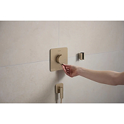 Смеситель для душа Hansgrohe Ecostat Comfort Q 33712140 с термостатом цвет Шлифованная бронза-2