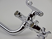 Смеситель для ванны Viko V-1115 универсальный Хром-8