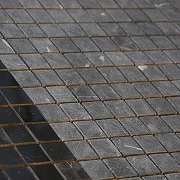 Мозаика Caramelle mosaic Pietrine 4 мм Nero Oriente MAT 29,8x29,8 см-1